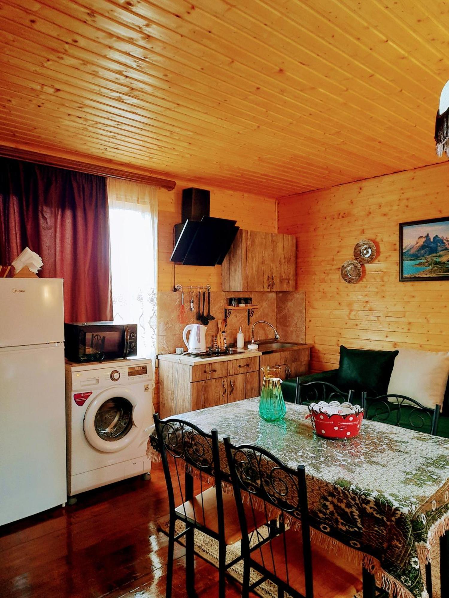Family Hotel Maia - Cемейная гостиница Майя Dashbashi Экстерьер фото